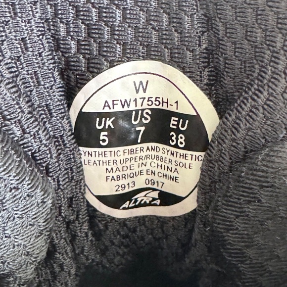 Altra Lone Peak 3.5 Mid Mesh Zero Drop Trail Runners Black Pink Purple Womens 7 - Picture 7 of 11